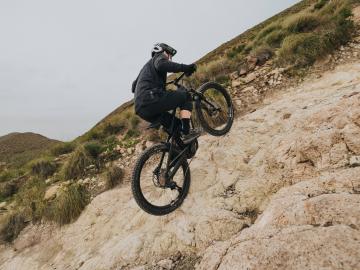 Bosch Updates eBike Flow App with Adjustable Traction Control and Trick Check Display